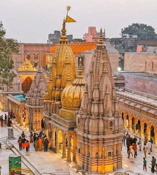 Temples Of Importance Shri KASHI VISHWANATH TEMPLE